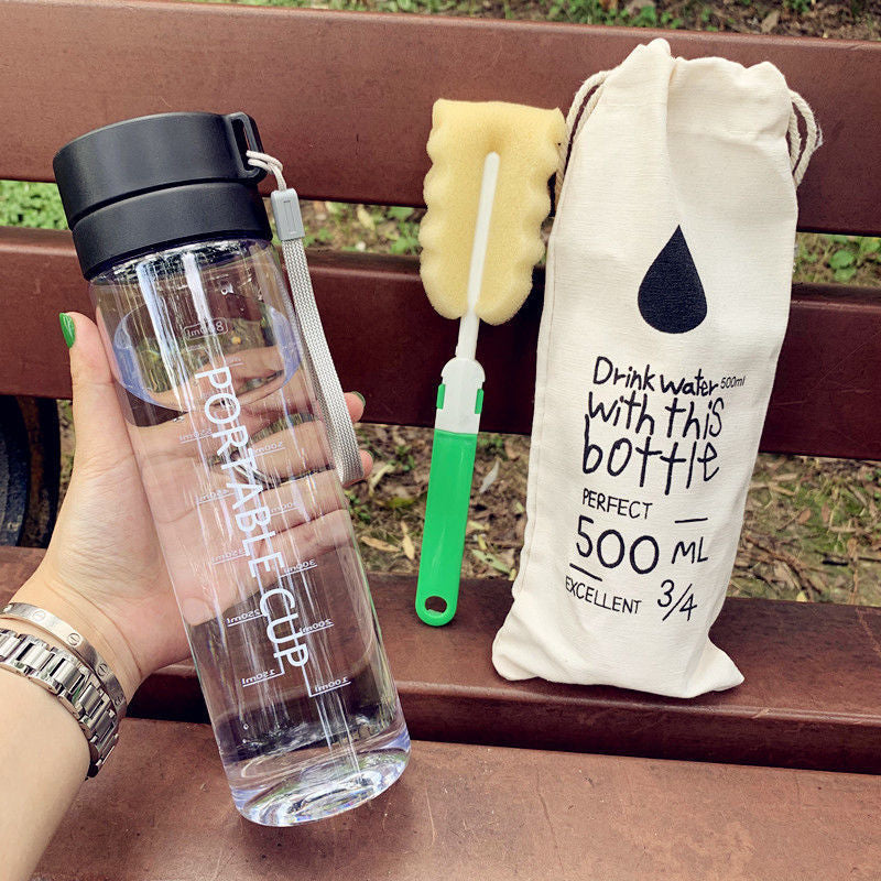 Damen tragbare Wasserflasche mit praktischem Reinigungssystem Brehn