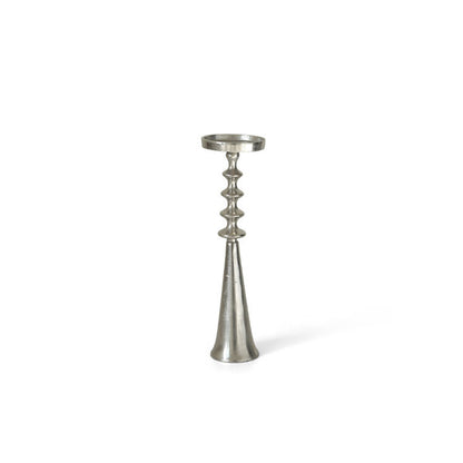 Eleganter Metallkerzenhalter