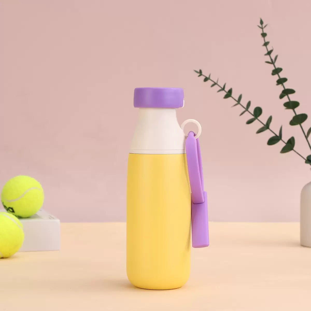 Damen Isolierte Sporttrinkflasche mit praktischem Trageband Brehn