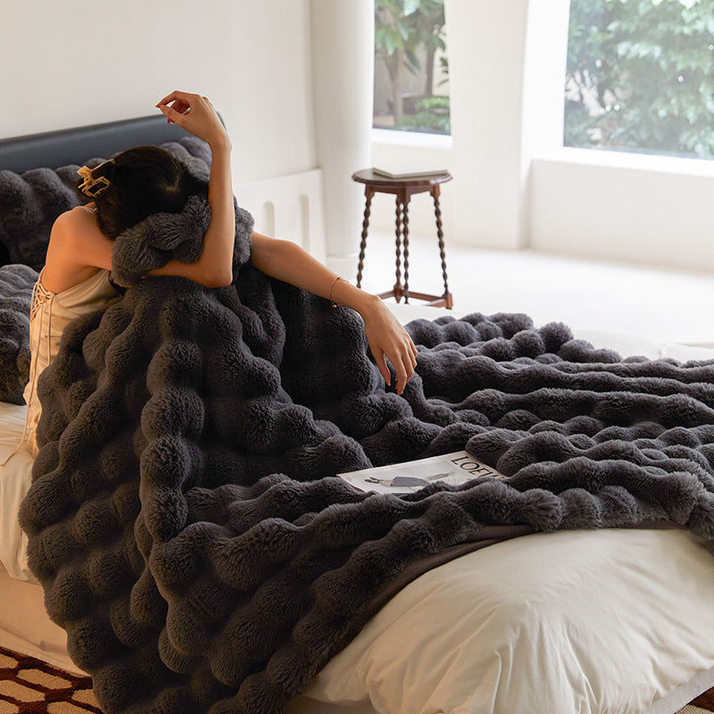 Luxuriöse Kunstfell-Wohndecke mit extraweicher High‑Pile-Struktur und Thermofutter