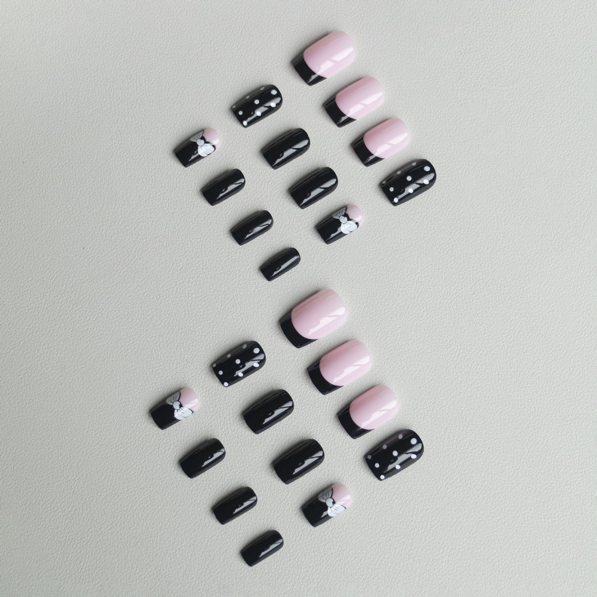 Künstlerisches Polka Dot und Schleifen Nagelkunstset