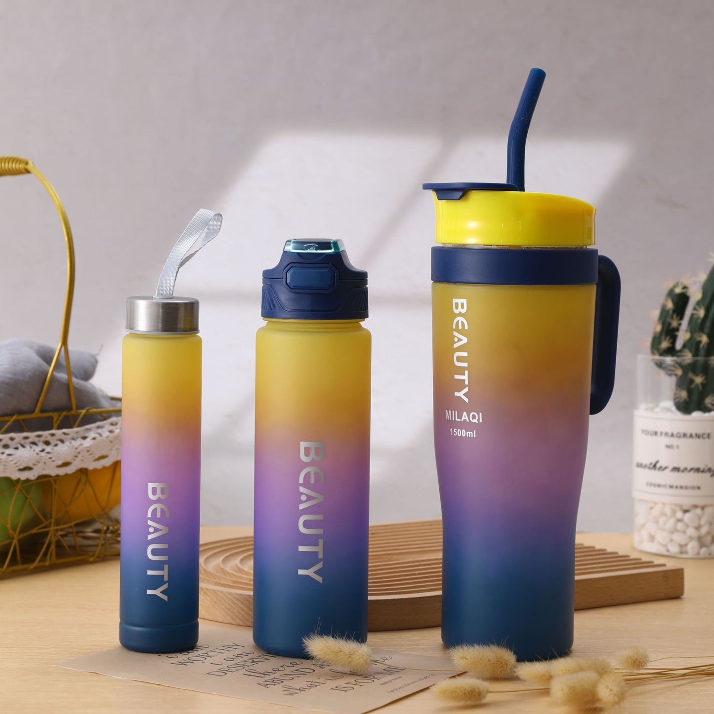 Damen stilvolle und praktische Wasserflasche mit Motiv und Zeitmarkierung Brehn