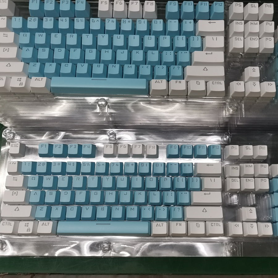 Mechanische Gaming-Tastatur mit Retro-Futuristischem Design Brehn