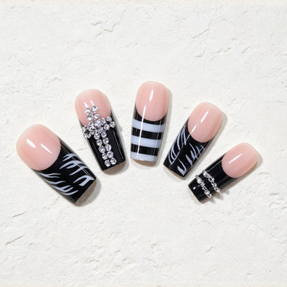 Glamouröses Stiletto Nageldesign Brehn