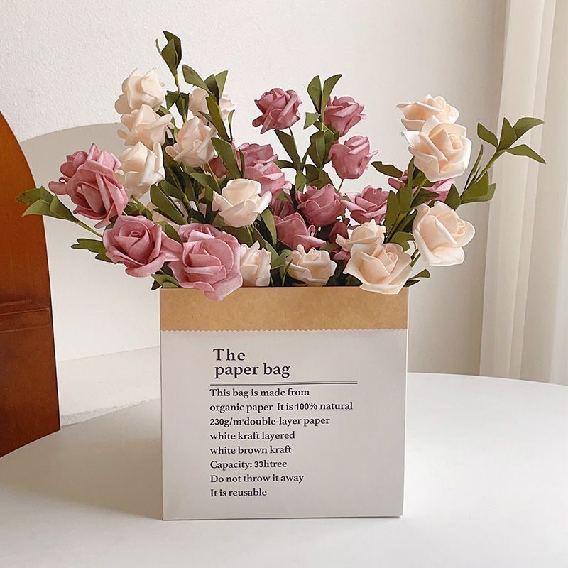 Dekorative Blumenarrangements