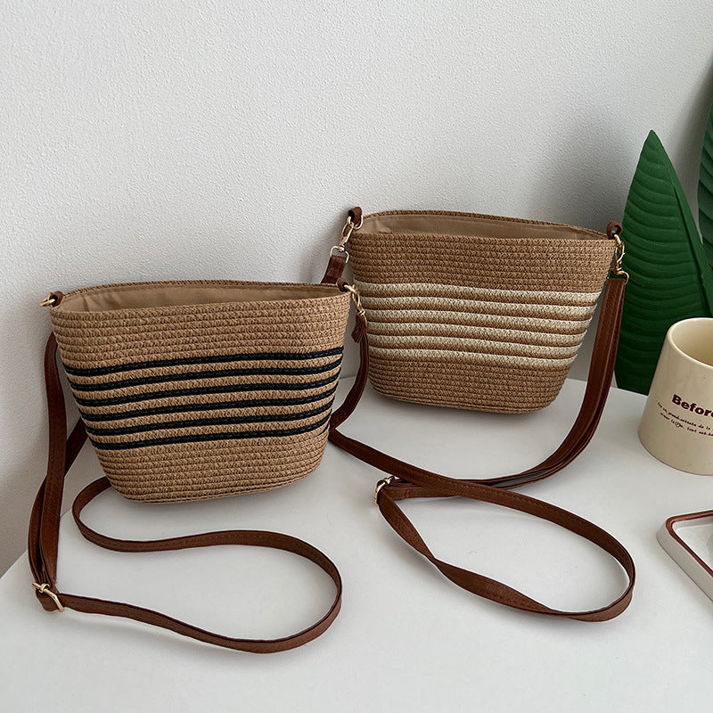 Handgefertigte Strohtasche mit Modernem Design Brehn