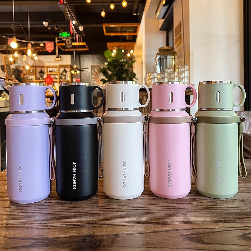 Damen Isolierte Trinkflasche mit ergonomischem Griff und auslaufsicherem Deckelsystem Brehn