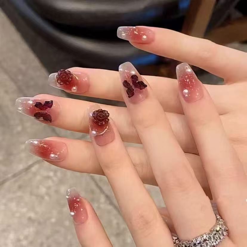 Künstlerisches Floral Verziertes Press-On Nail Set Brehn