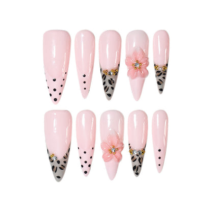 Premium Dekorative Nagelspitzen Brehn