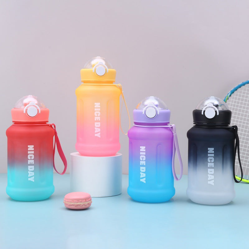 Damen Multifunktionale Sport-Trinkflasche mit ergonomischem Griff und praktischem Auslaufschutz Brehn