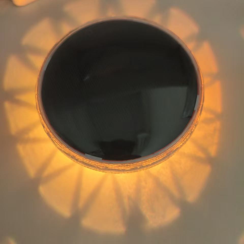Schwebende Solar RGB Poollichter mit wasserdichtem LED-Ring und Dämmerungs- bis Tageslichtsensor Brehn