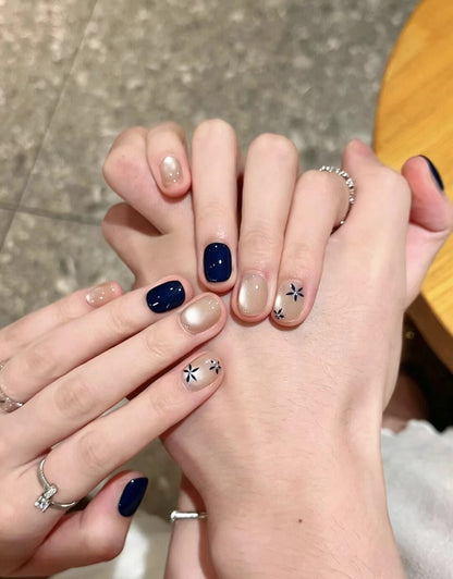 Künstlerisches Nagelkunstset