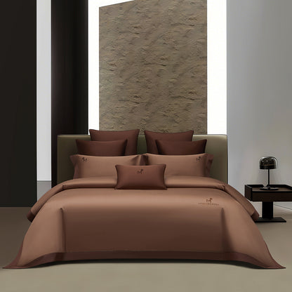 Luxuriöses Satin-Feel Wendebettwäsche-Set mit bestickten Monogramm-Kissenbezügen