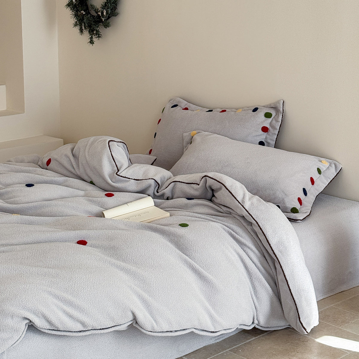 Luxuriöses Besticktes Bettbezug- und Kissenbezug-Set mit Kontrastpaspel Plush Fleece Bettwäsche