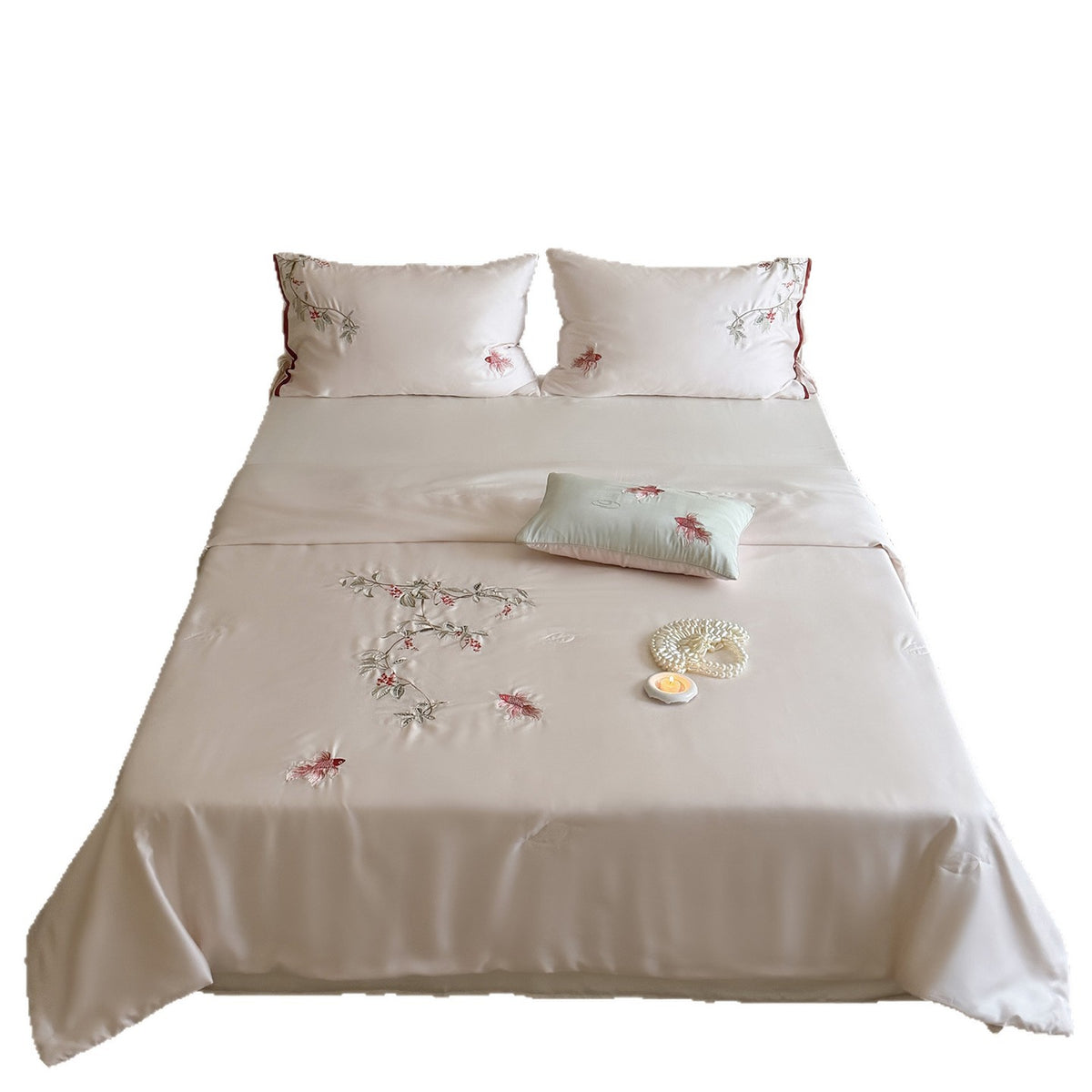 Besticktes Satin-Bettwäsche-Set mit floraler Zierstickerei und seidig-feinem Griff Brehn