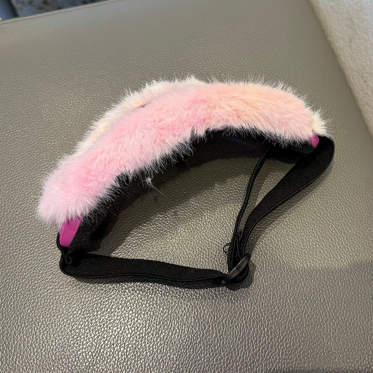 Damen Sportliche Skibrille mit luxuriösem Plüschrand Brehn