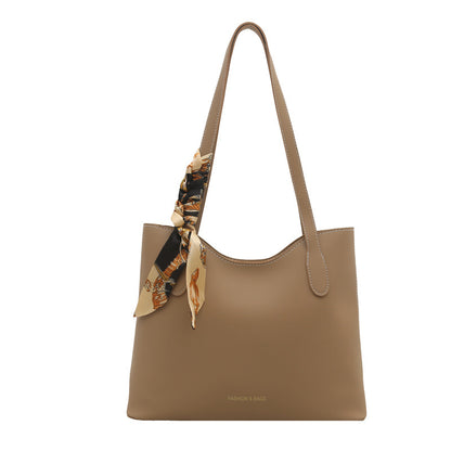 Elegante Strukturierte Tote-Handtasche mit Dekorativem Schal