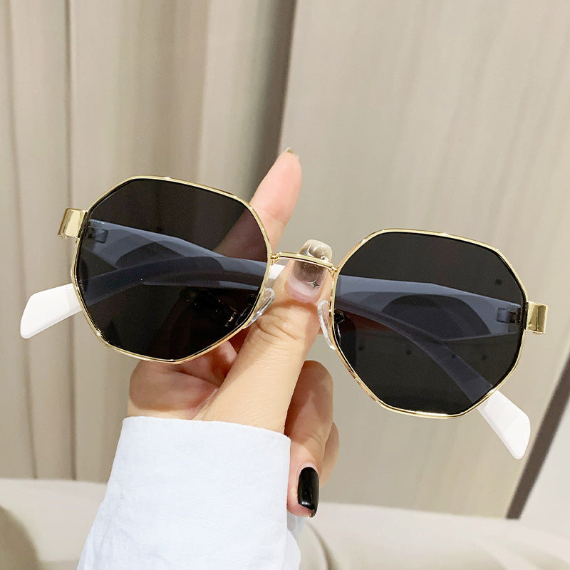 Damen modische Sonnenbrille mit hochwertigem rechteckigem Rahmen und UV-Schutz Brehn