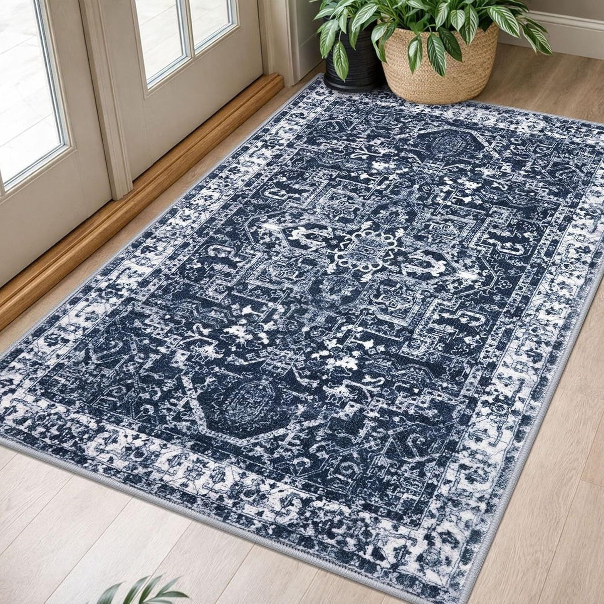 Eleganter vom Vintage inspirierten Teppich