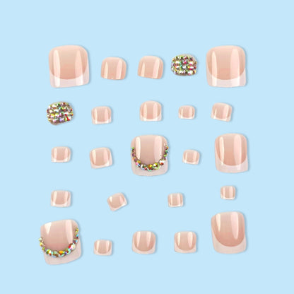 Elegante Fußnagelkunst mit Glitzerverzierungen Brehn