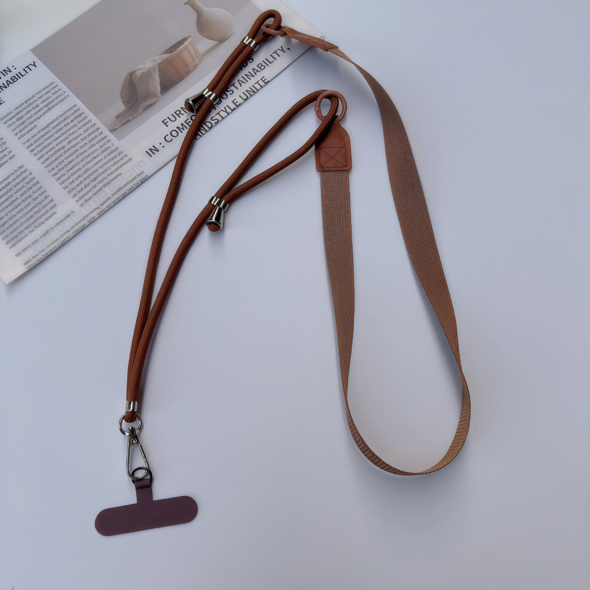 Multifunktionale verstellbare Halskette mit ID-Halter Brehn