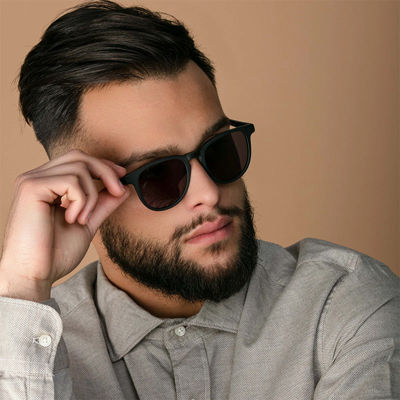 Damen elegante Sonnenbrille im minimalistischen Design Brehn