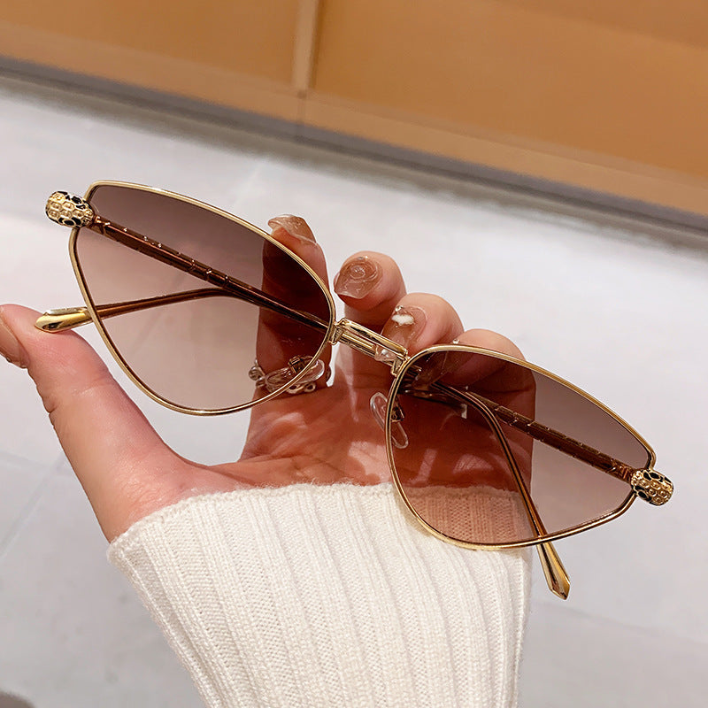Damen Designer-Sonnenbrille mit schickem Cat-Eye-Design und luxuriösem Rahmen Brehn