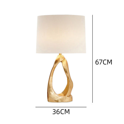 Künstlerische Tischlampe mit skulpturalem Design
