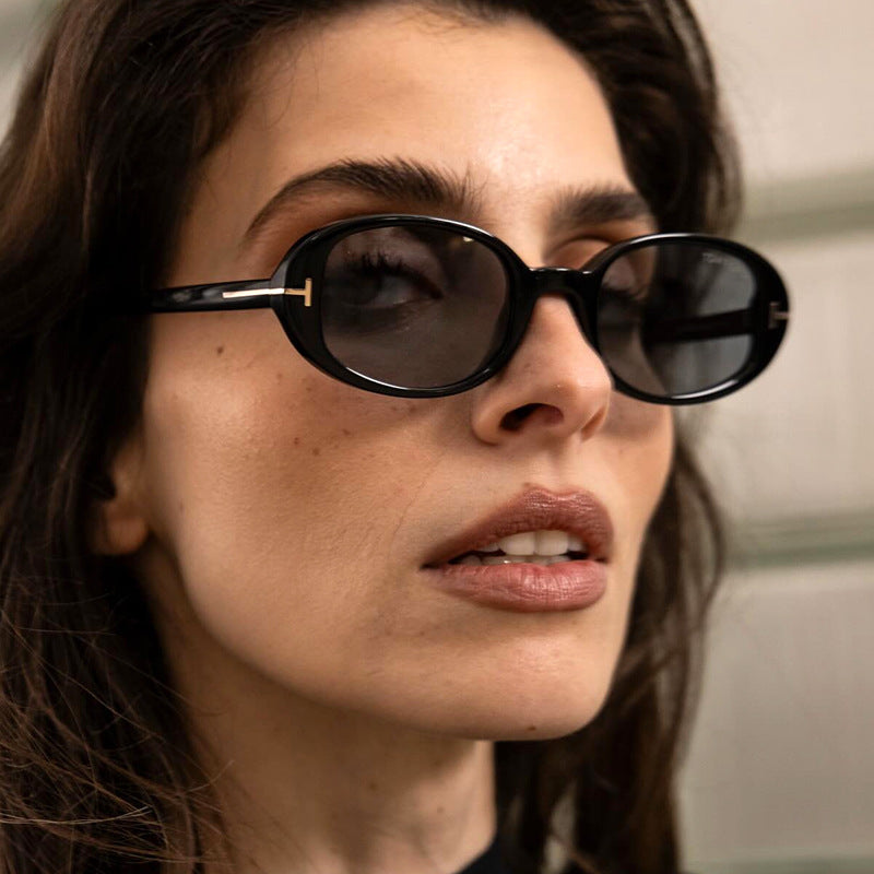 Damen stilvolle ovale Sonnenbrille mit goldenen Details Brehn