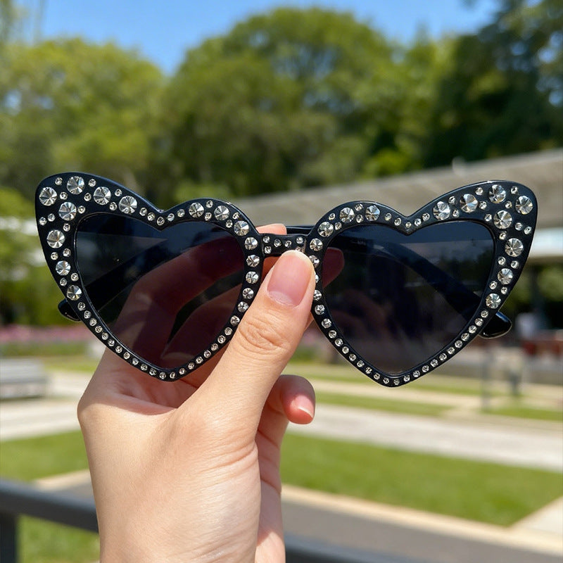 Rhinestone-besetzte Herzförmige Sonnenbrille Brehn