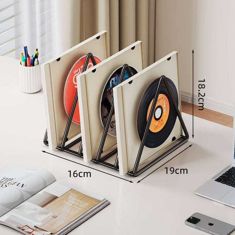 Dreieckiger Metall-Desktop-Vinyl- und LP-Teiler-Organizer mit rutschfester Basis