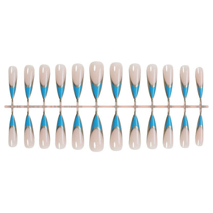 Kunstnagelset mit stilvollen, asymmetrischen Designs Brehn