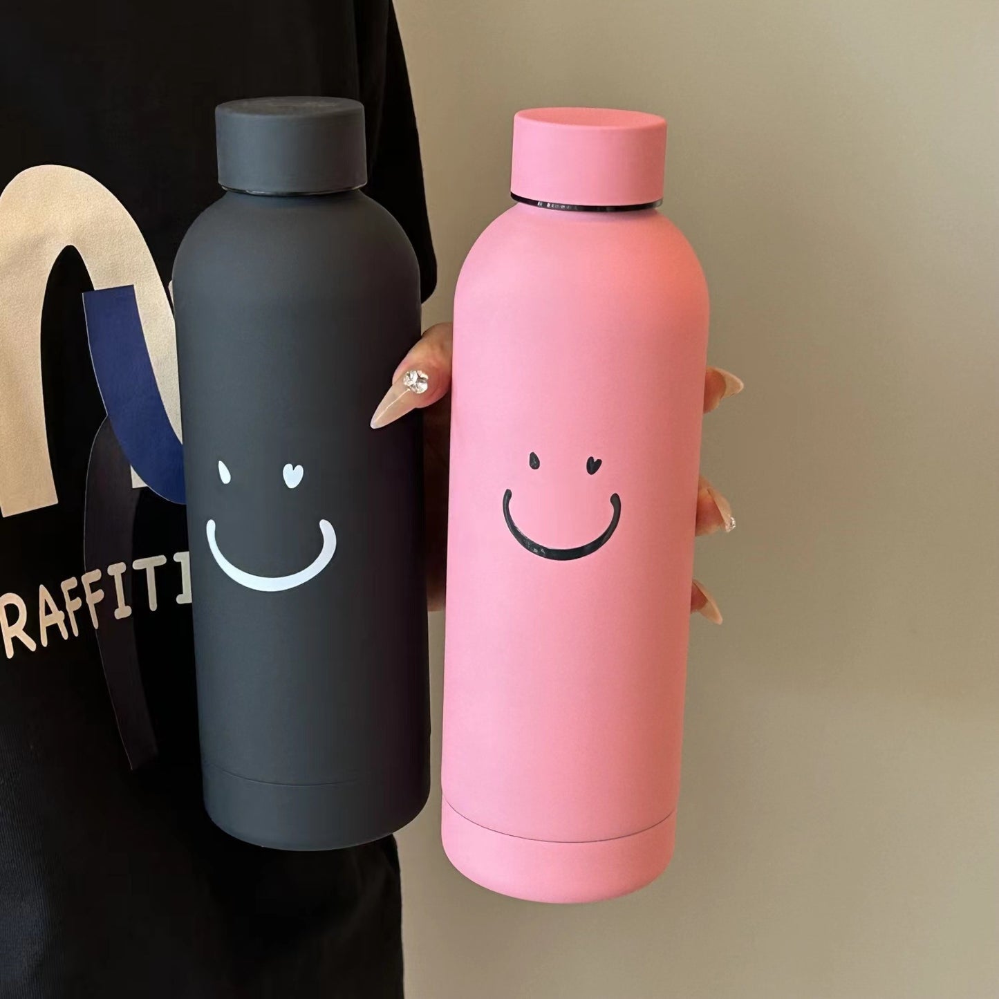 Unisex nan doppelwandige Edelstahl-Trinkflasche mit mattierter Pulverbeschichtung, rutschfester Oberfläche und auslaufsicherem Schraubverschluss Brehn