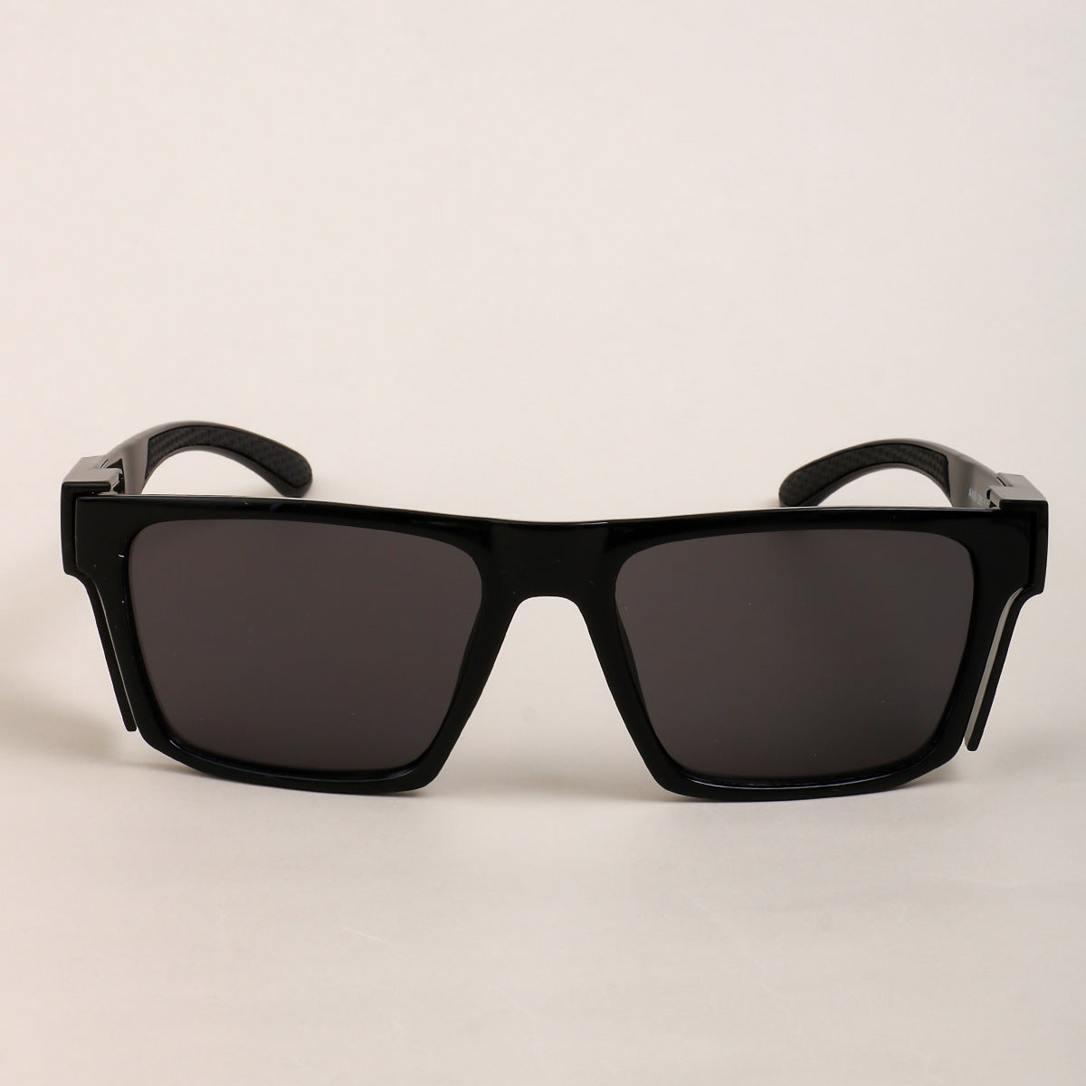 Damen Sonnenbrille im modernen, kantigen Design Brehn