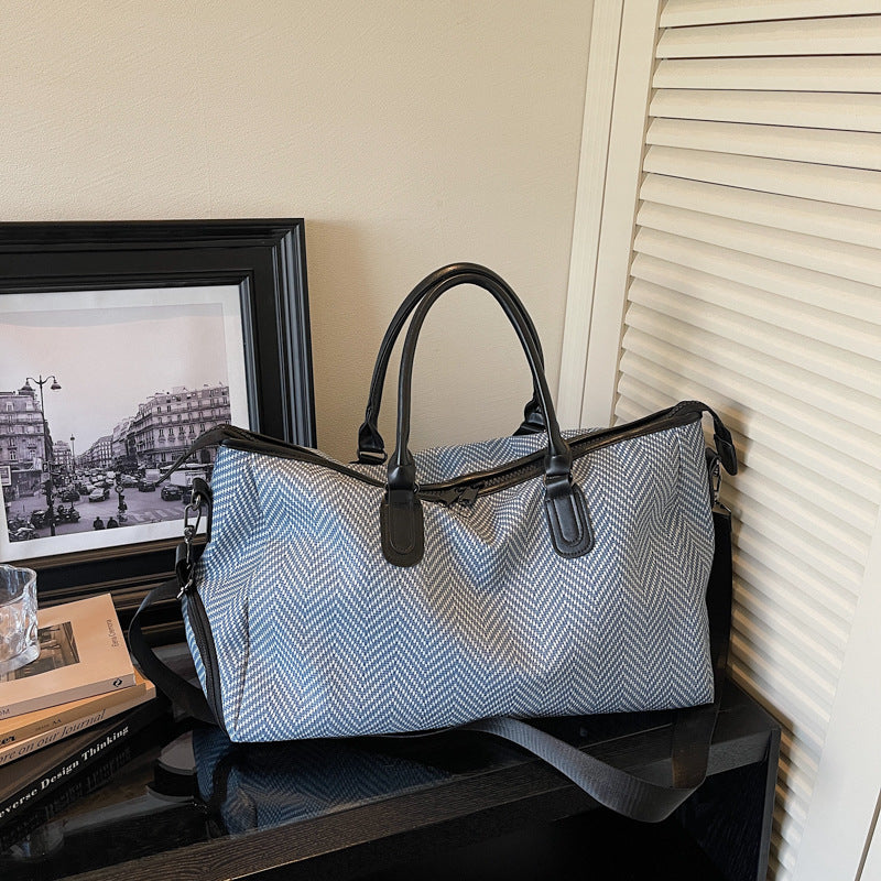 Elegante Reisetasche mit Innovativem Fächerdesign Brehn