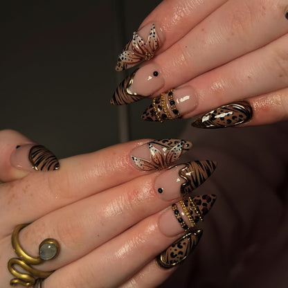 Dekorative 3D Stiletto Nagelkunst Extensions Brehn