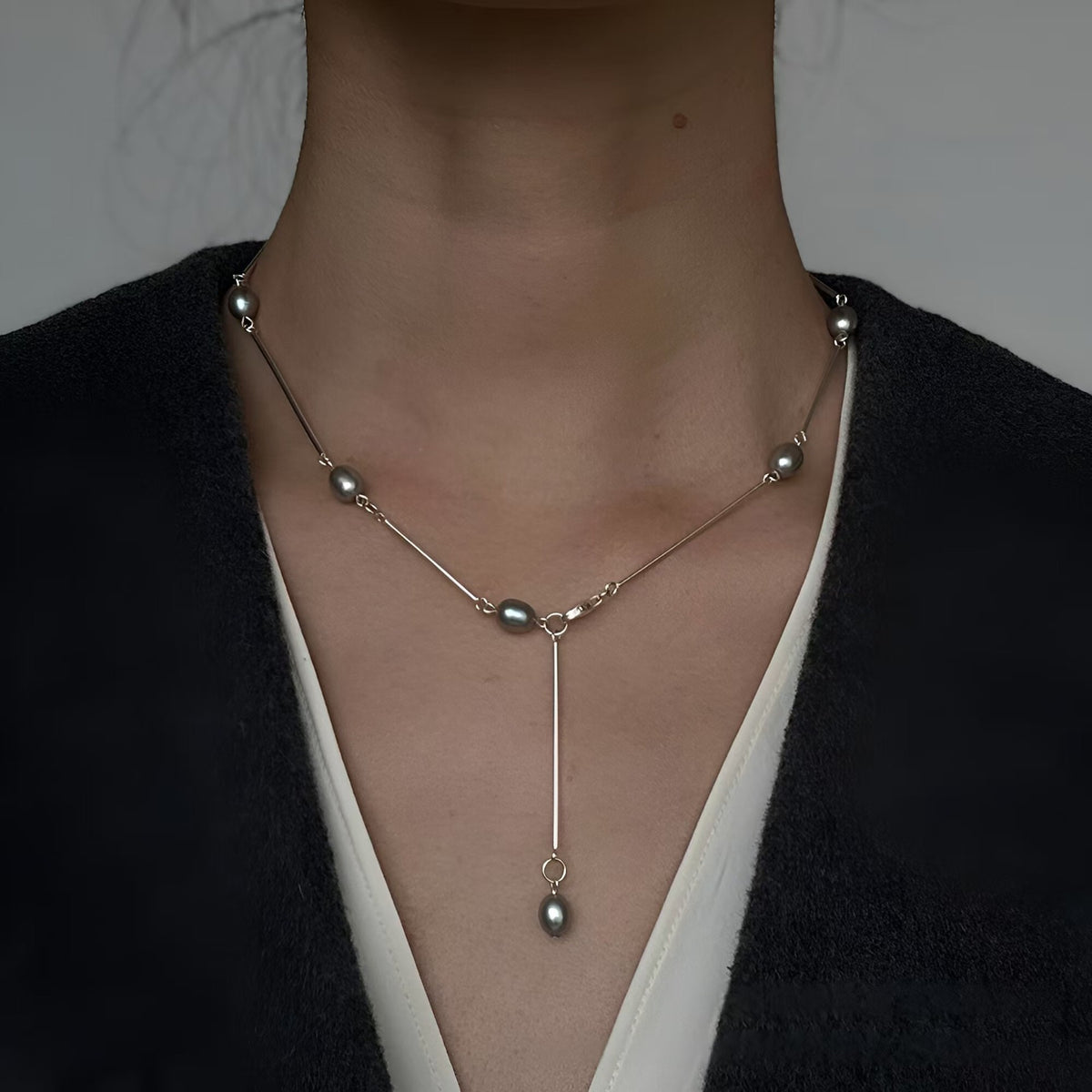 Elegante gestapelte Lariat-Halskette Brehn