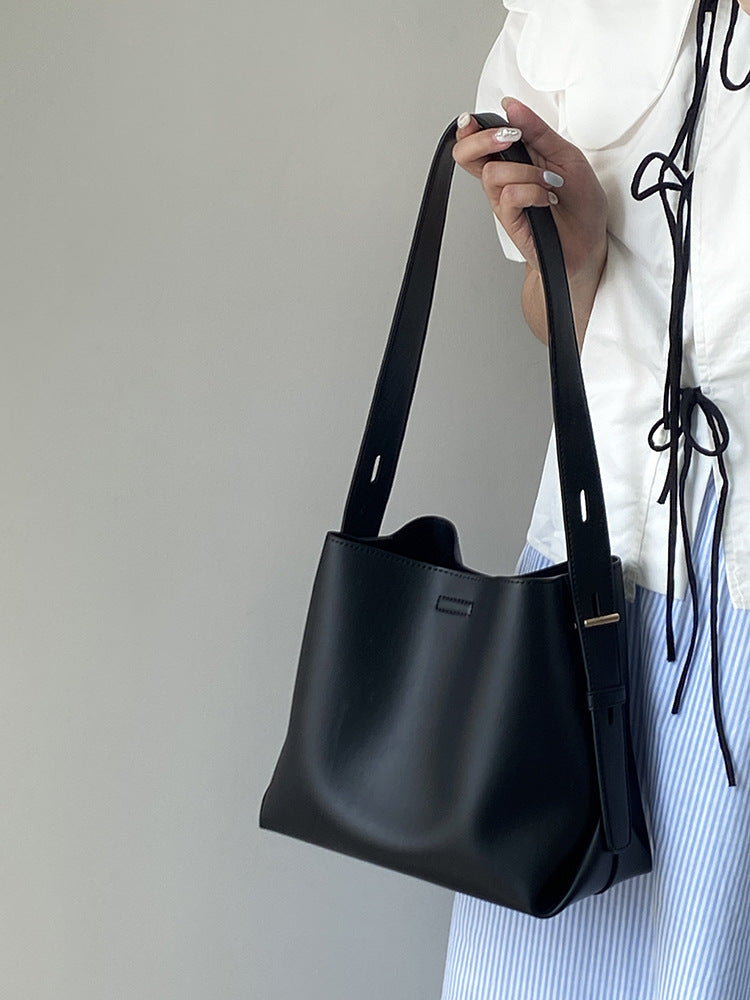 Moderne Schultertasche Brehn