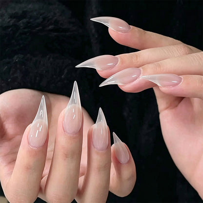 Sleek Stiletto Nagelvergrößerungen Brehn