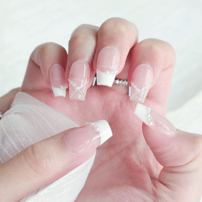 Schmetterlings-verzierte Press-On Nagelset