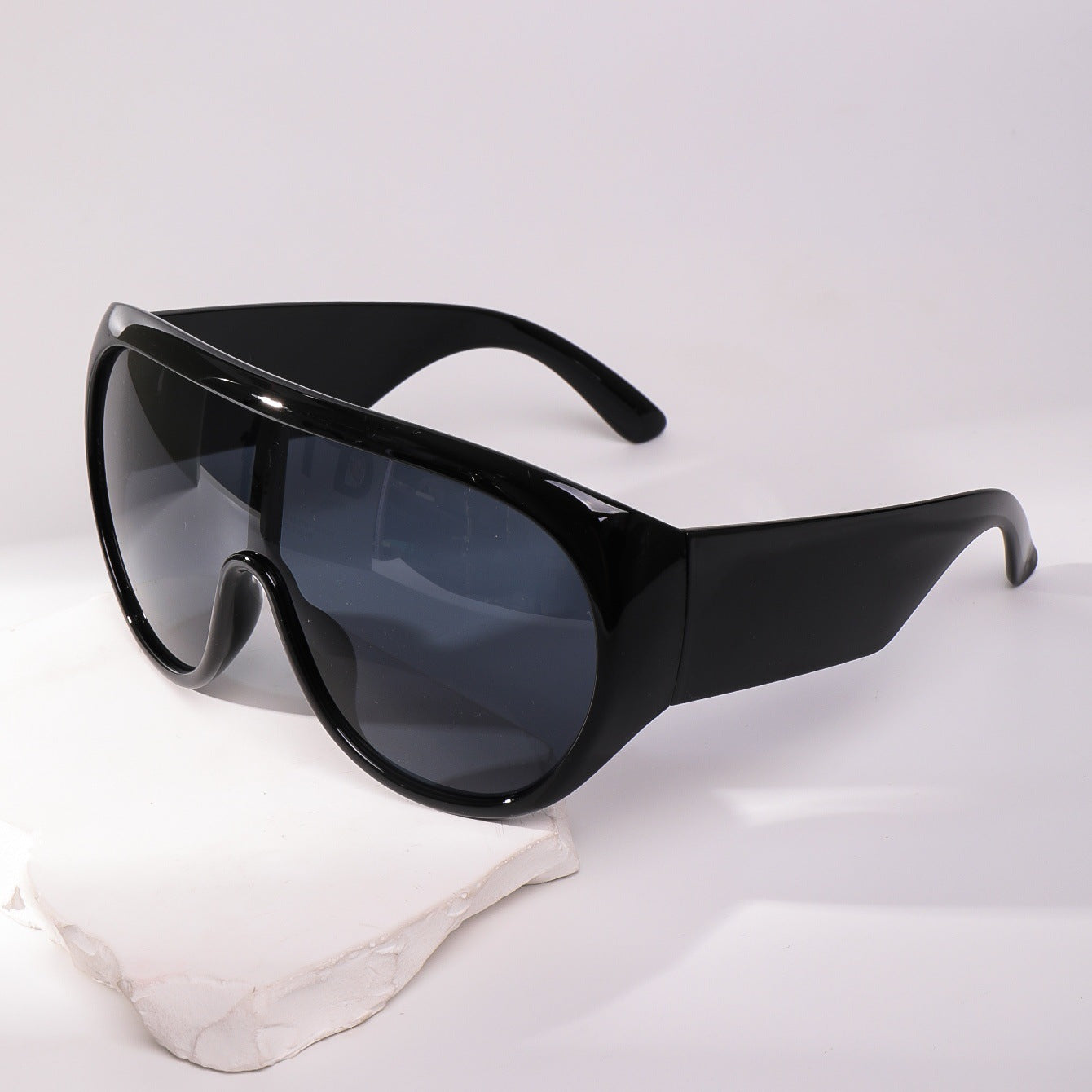 Damen oversized Sonnenbrille im modernen Design mit UV-Schutz Brehn
