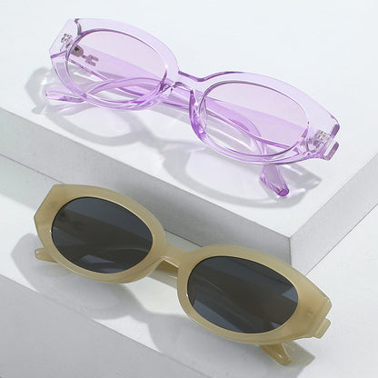 Modische auffällige ovale Sonnenbrille Brehn