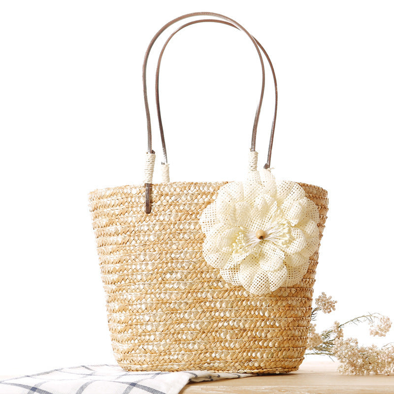 Strandtasche mit Dekorativer Blumendetailverzierung Brehn