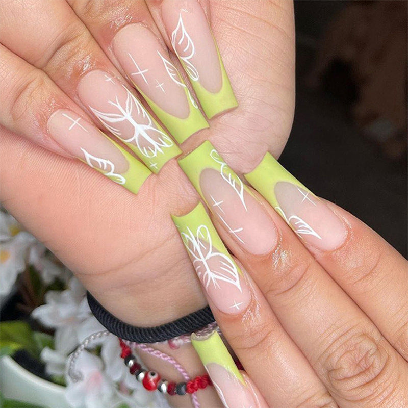 Kunstvolle und kreative Nagelverlängerungen Brehn