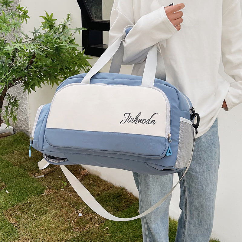 Sportliche Reisetasche Mit Geräumigem Hauptfach Und Praktischen Seitentaschen Brehn