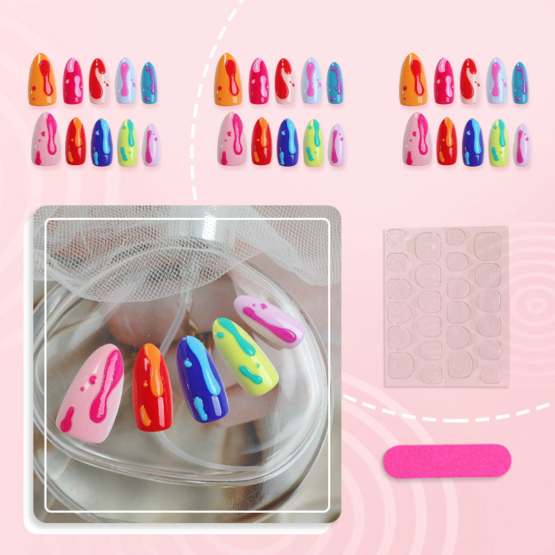 Künstlerisch Tropf-inspiriertes Press-On Nageldesign Brehn