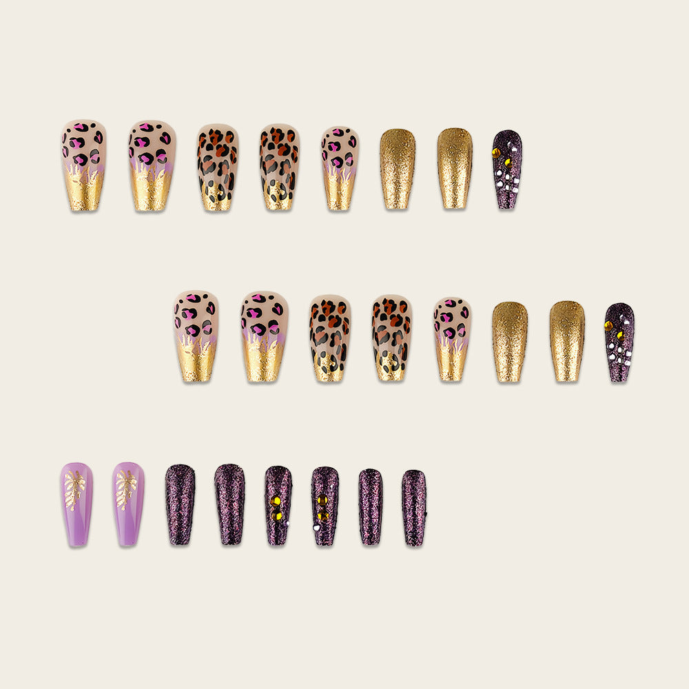 Glamouröse Nagelverschönerungen Brehn