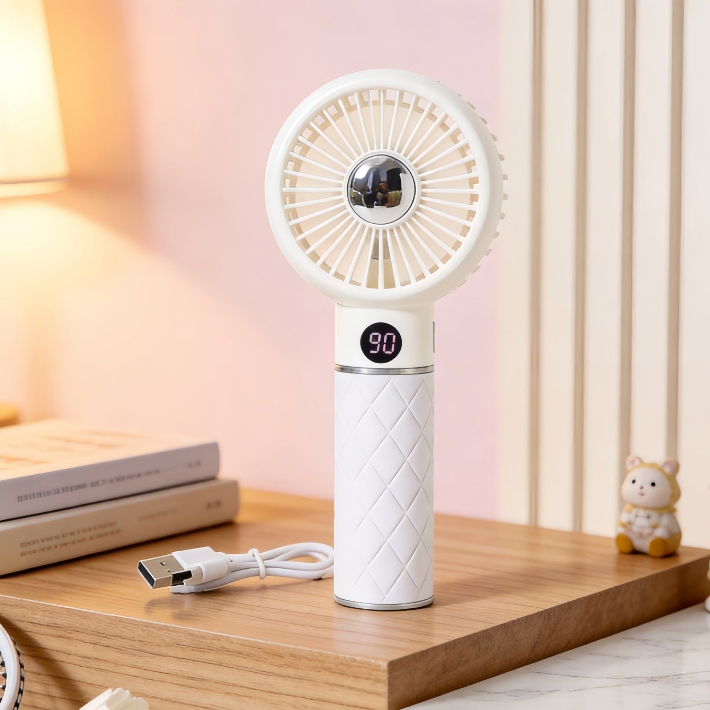 Damen tragbarer Mini-Handventilator mit digitaler Temperaturanzeige und süßem Bären-Design Brehn