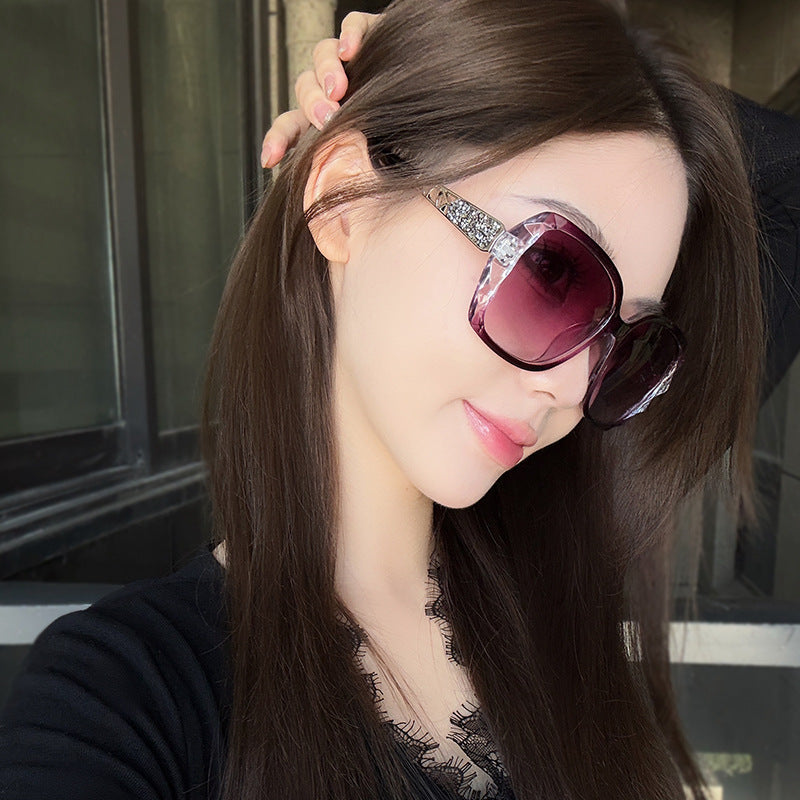 Damen Designer-Sonnenbrille mit glamourösen Akzenten Brehn