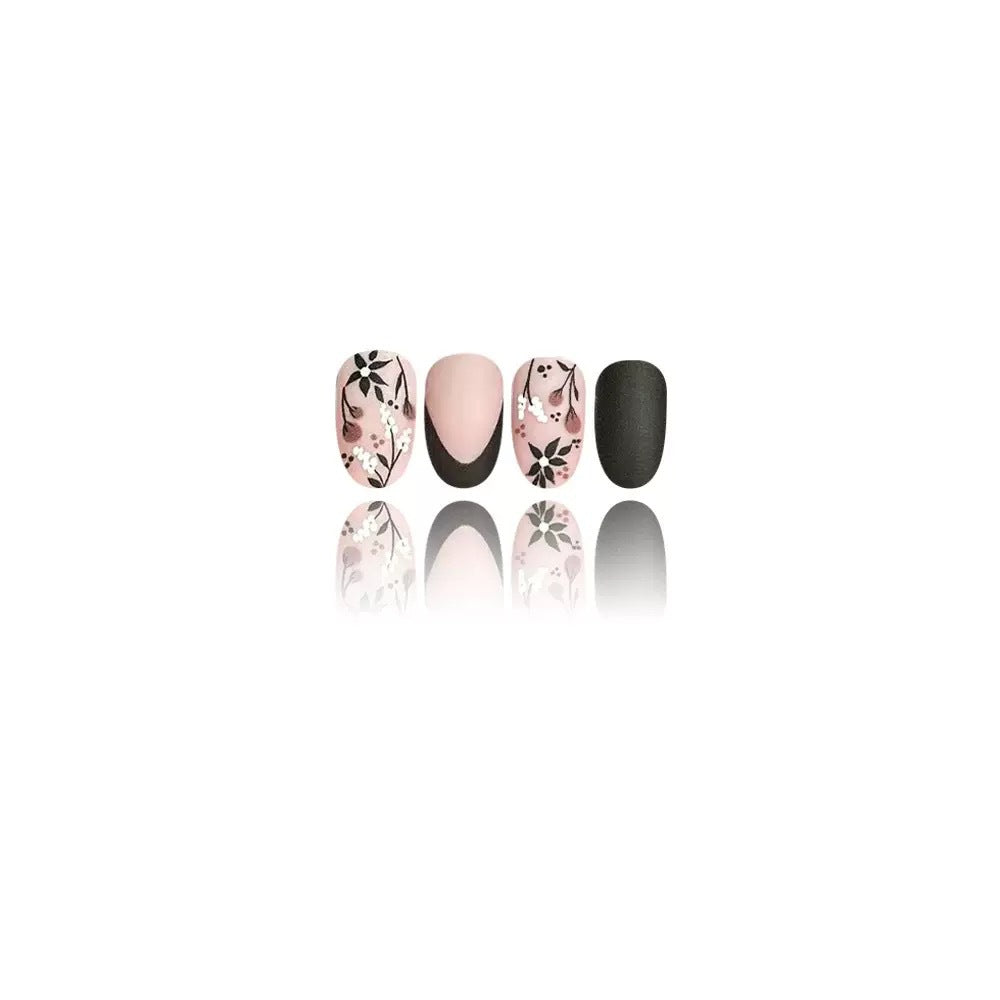 Kunstnagelset mit eleganten floralen Akzenten und stilvollem Glanz Brehn